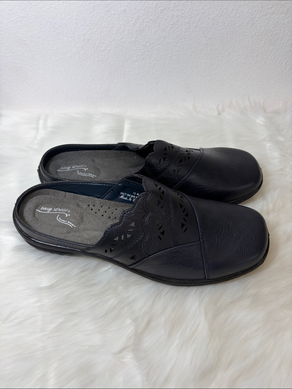 Easy Street Comfort Wave Navy Slip-On Laser-Cut Clogs